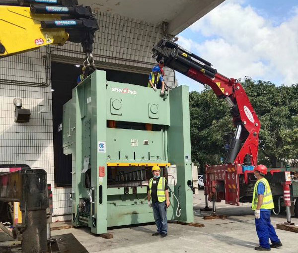 越深吊裝項目,長(cháng)沙市越深機械工程有限公司,長(cháng)沙吊裝公司,長(cháng)沙設備吊裝,長(cháng)沙工廠(chǎng)搬遷,長(cháng)沙碳帶批發(fā),湖南吊裝公司,湖南碳帶批發(fā)
