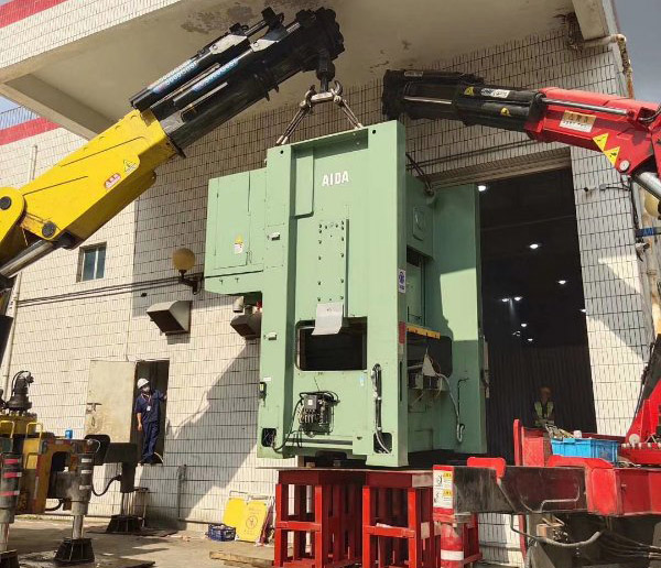 越深吊裝項目,長(cháng)沙市越深機械工程有限公司,長(cháng)沙吊裝公司,長(cháng)沙設備吊裝,長(cháng)沙工廠(chǎng)搬遷,長(cháng)沙碳帶批發(fā),湖南吊裝公司,湖南碳帶批發(fā)